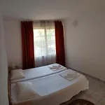 Camelia Hotel