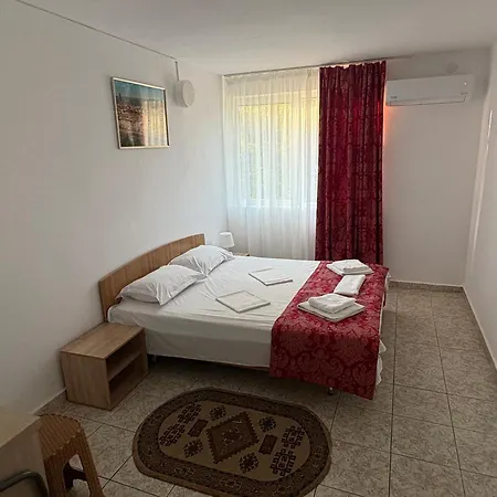 Camelia Hotel