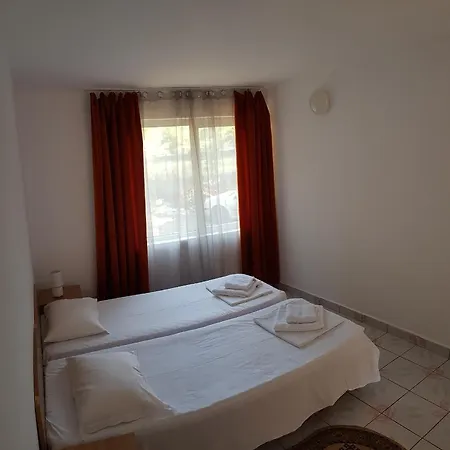 Camelia Hotel